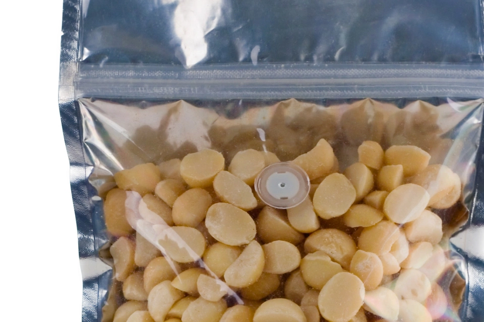 Fast, safe, cost-efficient production of stand-up pouches, squeeze packs, pillow bags and more.