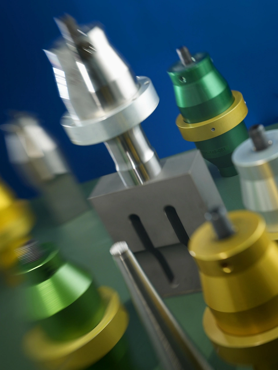 Ultrasonic horn c/u